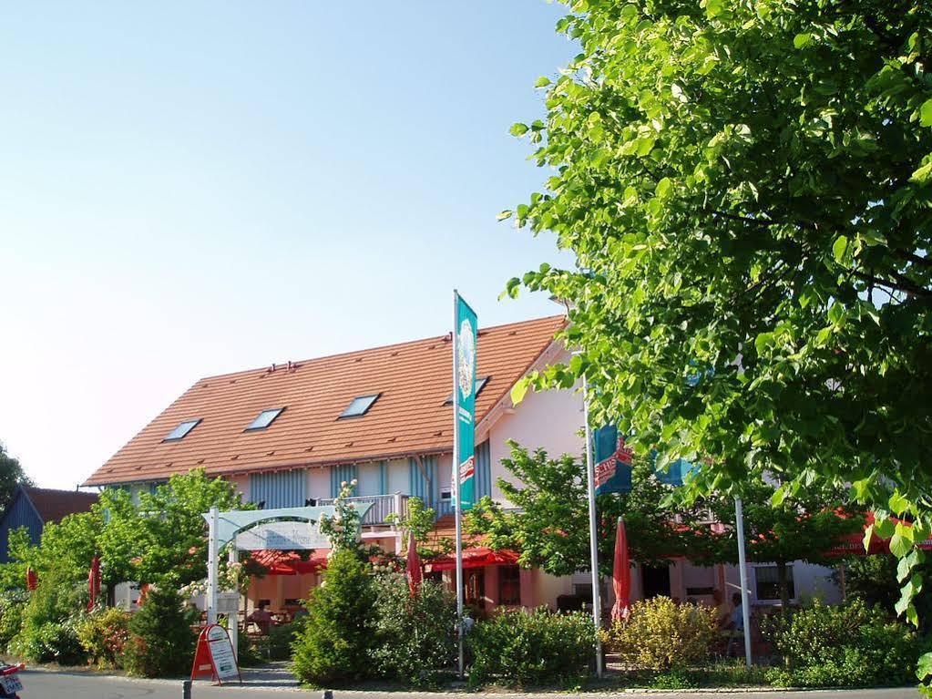 Hotel Wirtshaus Krone Friedrichshafen Bagian luar foto